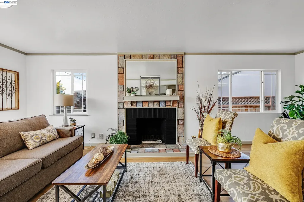 15344 Ruggles Street San Leandro CA 94579