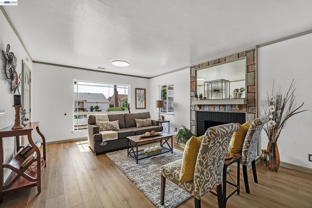 15344 Ruggles Street San Leandro CA 94579