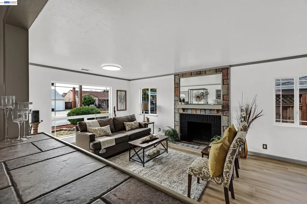 15344 Ruggles Street San Leandro CA 94579
