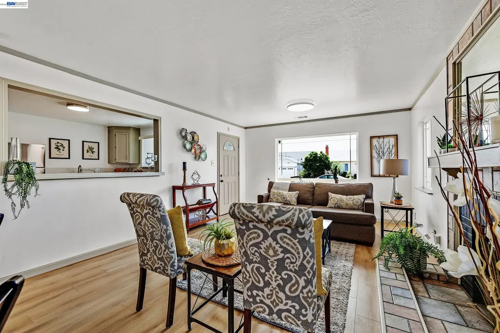 15344 Ruggles Street San Leandro CA 94579