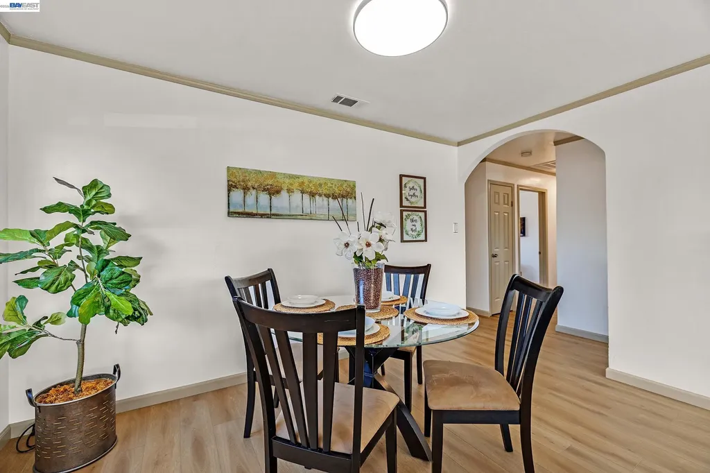 15344 Ruggles Street San Leandro CA 94579