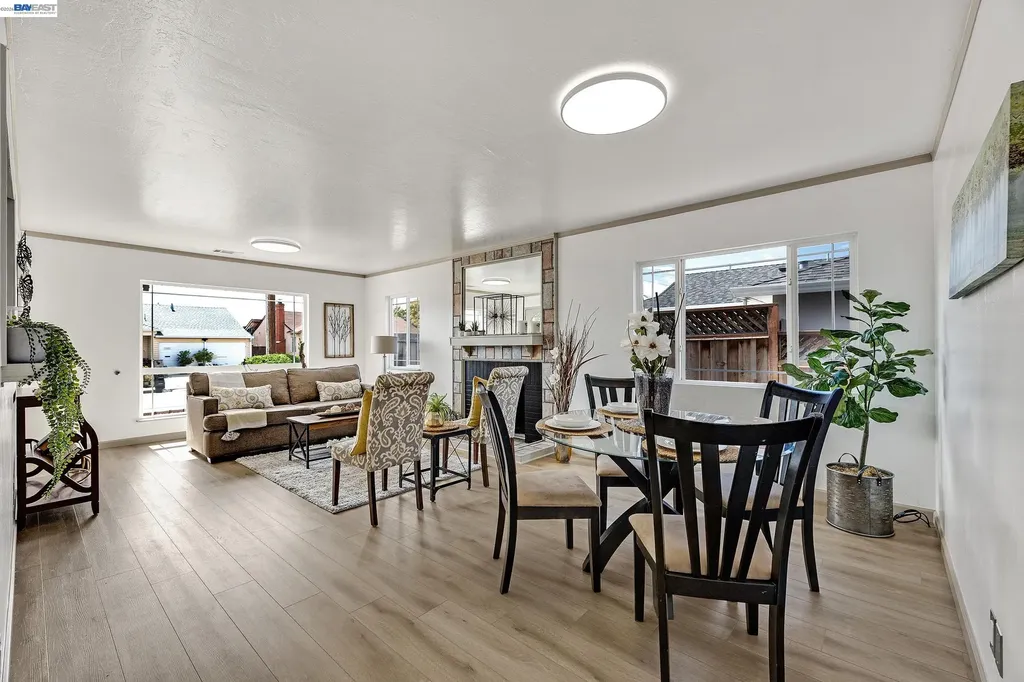 15344 Ruggles Street San Leandro CA 94579