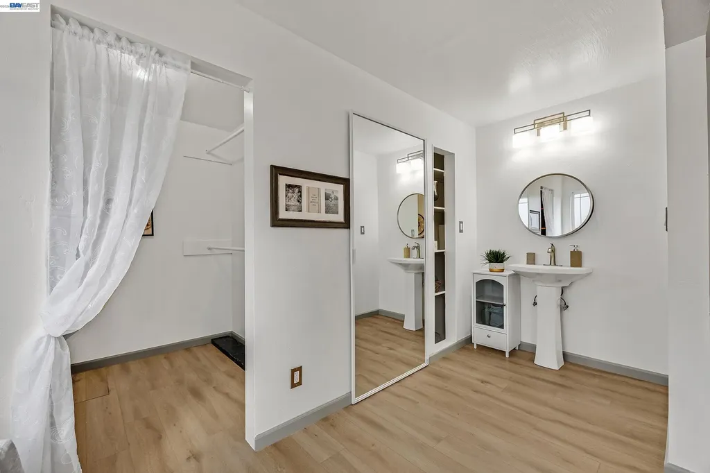 15344 Ruggles Street San Leandro CA 94579