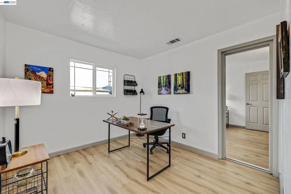15344 Ruggles Street San Leandro CA 94579