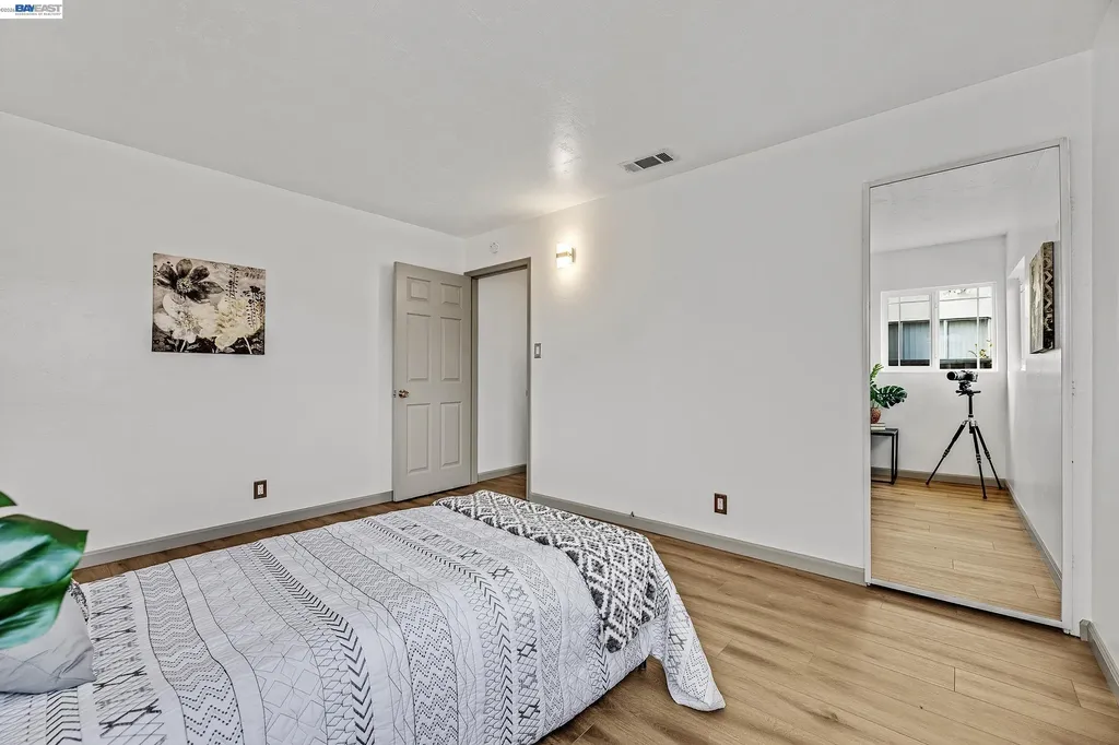 15344 Ruggles Street San Leandro CA 94579