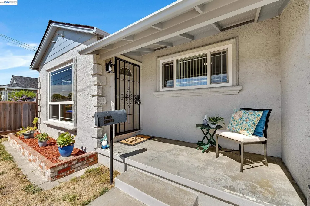 15344 Ruggles Street San Leandro CA 94579