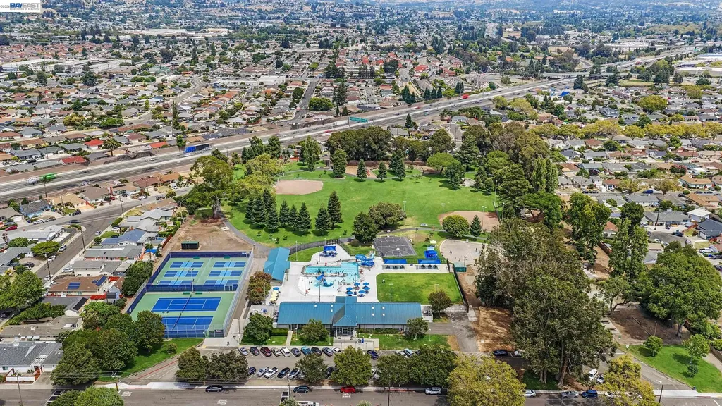 15344 Ruggles Street San Leandro CA 94579