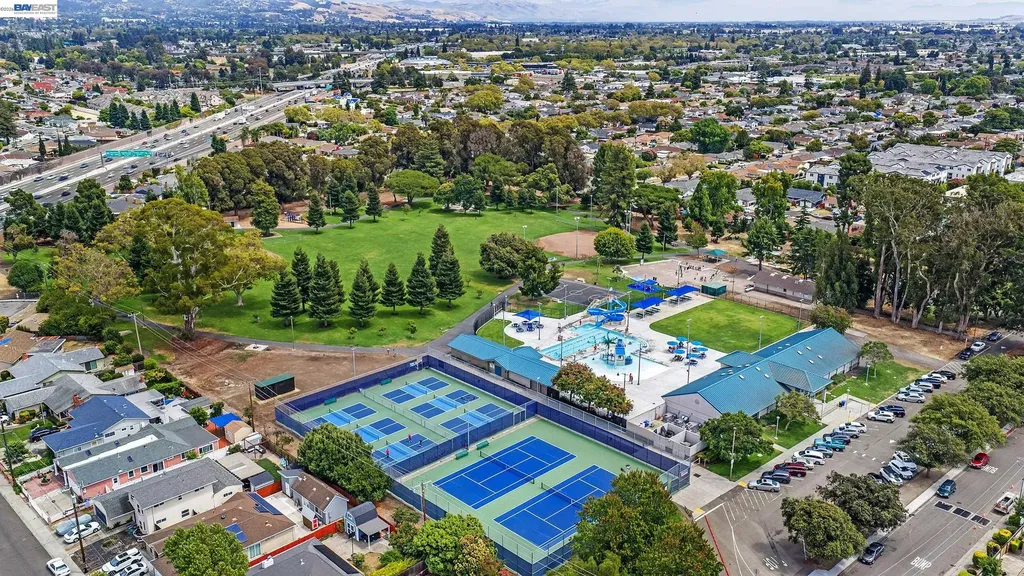 15344 Ruggles Street San Leandro CA 94579