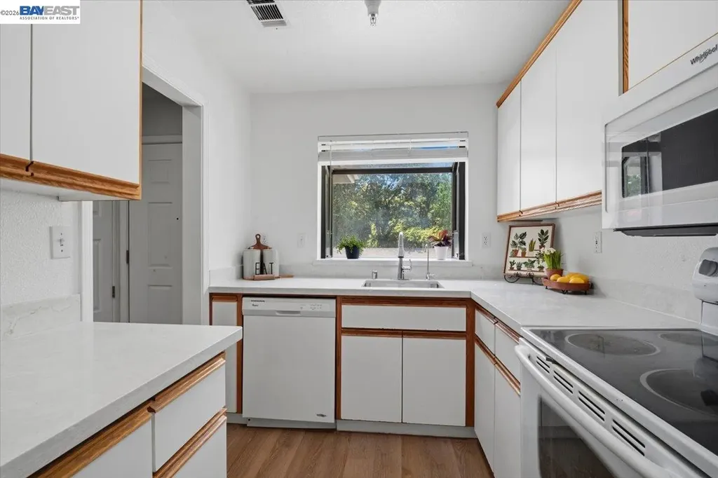 2598 Oak Road Walnut Creek CA 94597