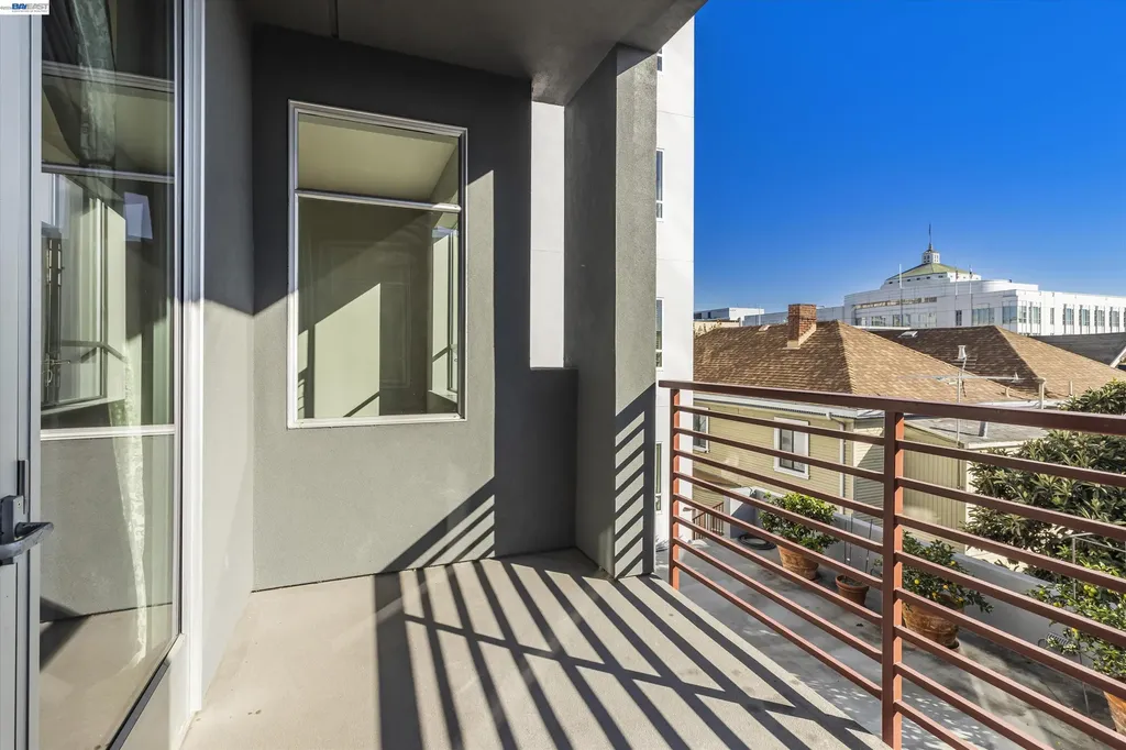 1020 Jackson Street Oakland CA 94607