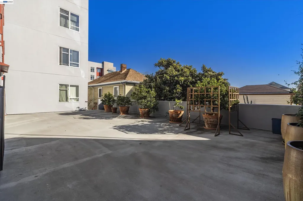 1020 Jackson Street Oakland CA 94607