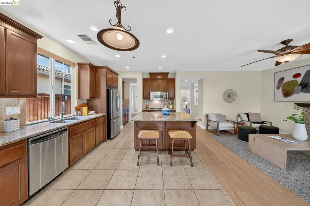 1098 Beau Avenue Brentwood CA 94513