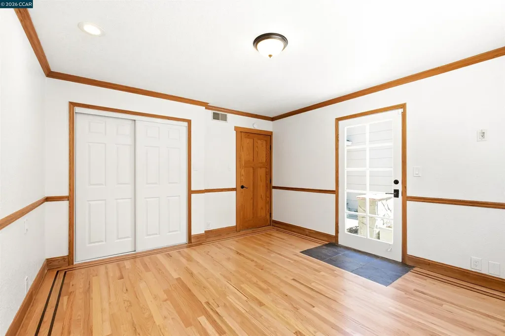 26929 Palomares Road Castro Valley CA 94552
