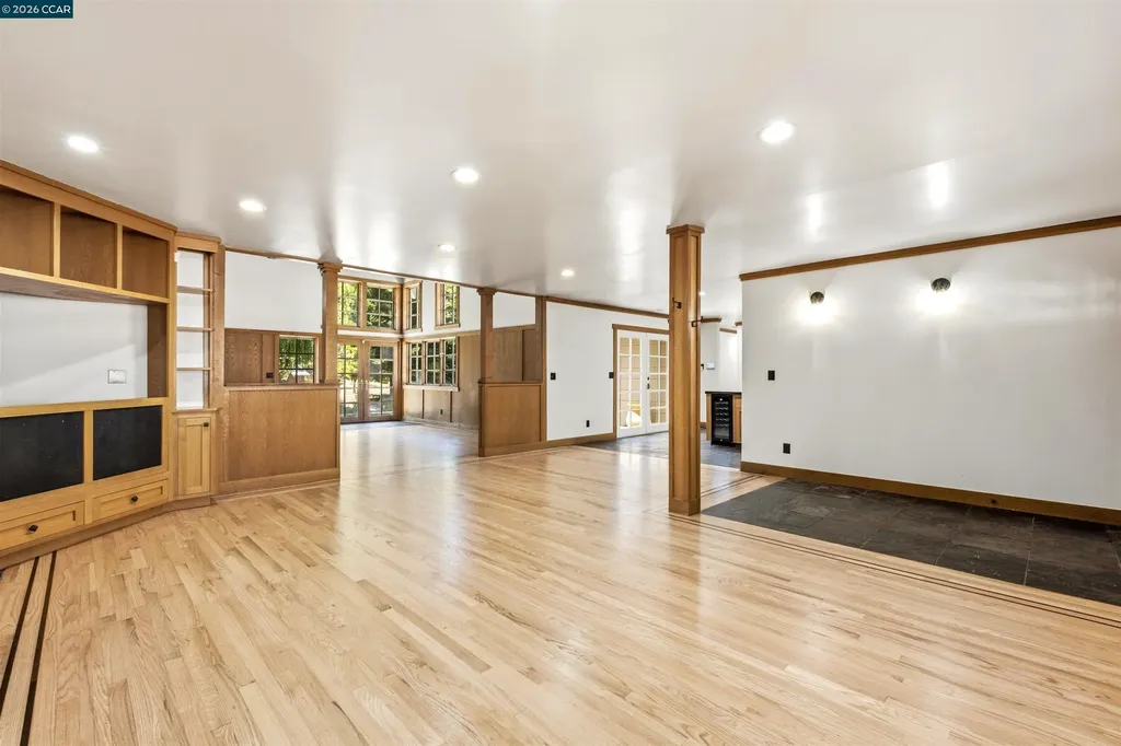 26929 Palomares Road Castro Valley CA 94552