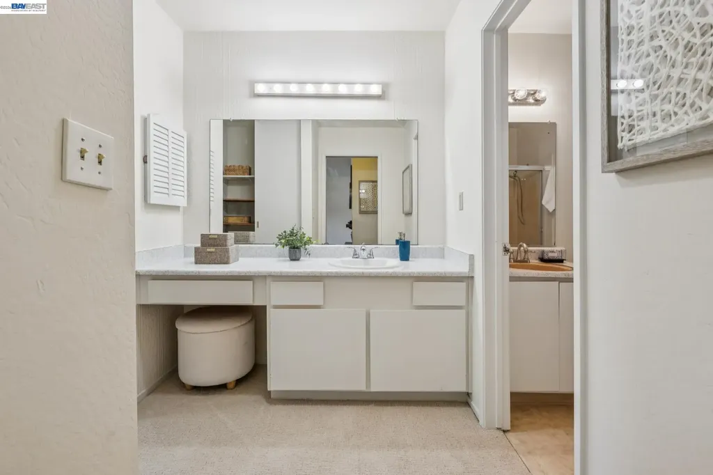 955 Shorepoint Court Alameda CA 94501