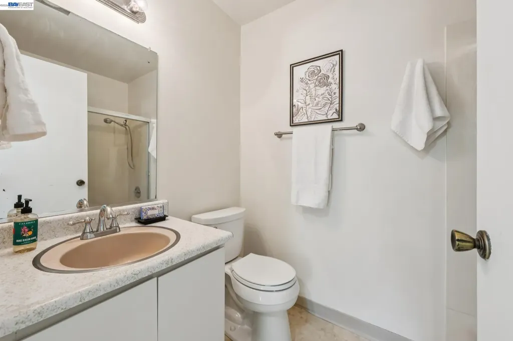 955 Shorepoint Court Alameda CA 94501
