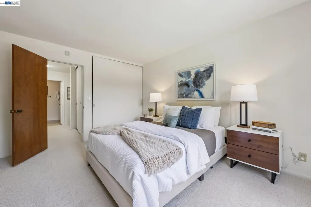 955 Shorepoint Court Alameda CA 94501