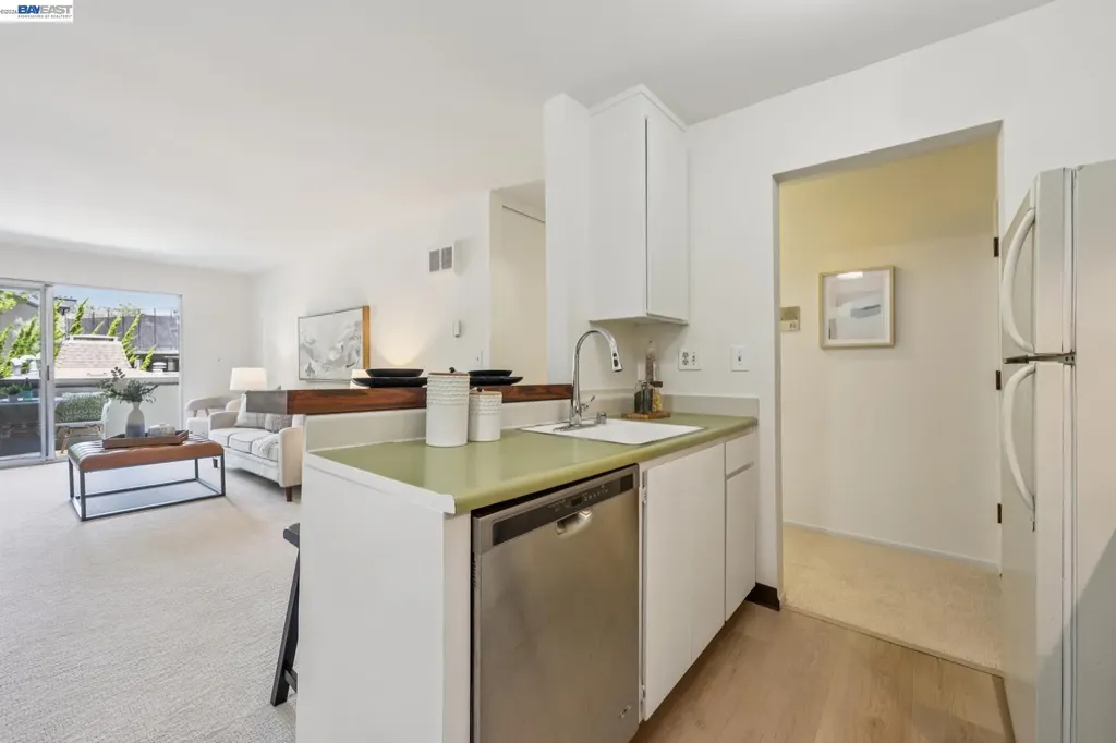 955 Shorepoint Court Alameda CA 94501