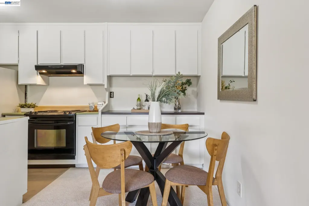 955 Shorepoint Court Alameda CA 94501