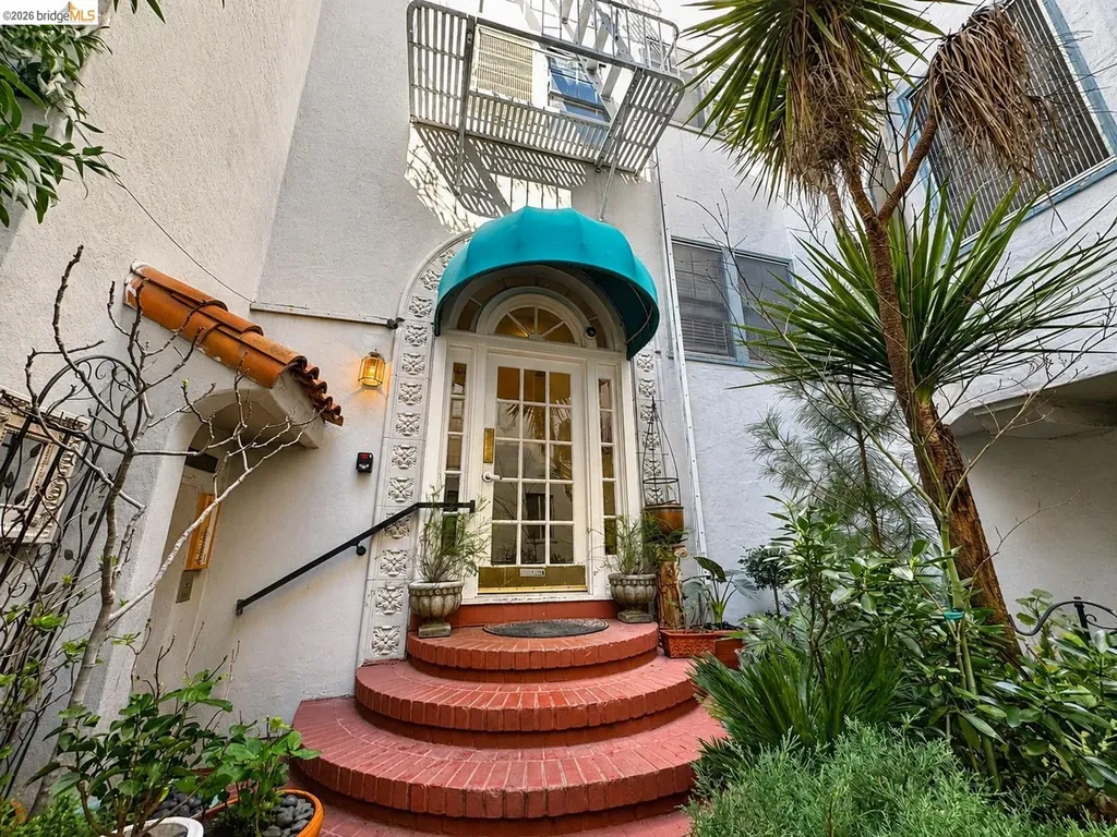 1142 Mckinley Avenue Oakland CA 94610