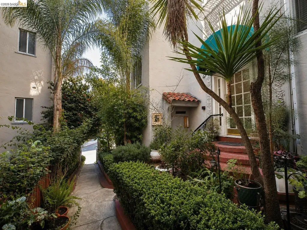 1142 Mckinley Avenue Oakland CA 94610