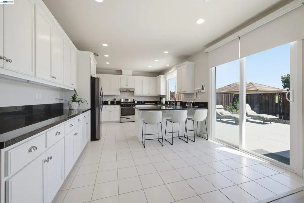 5555 Mountain Ridge Court Antioch CA 94531
