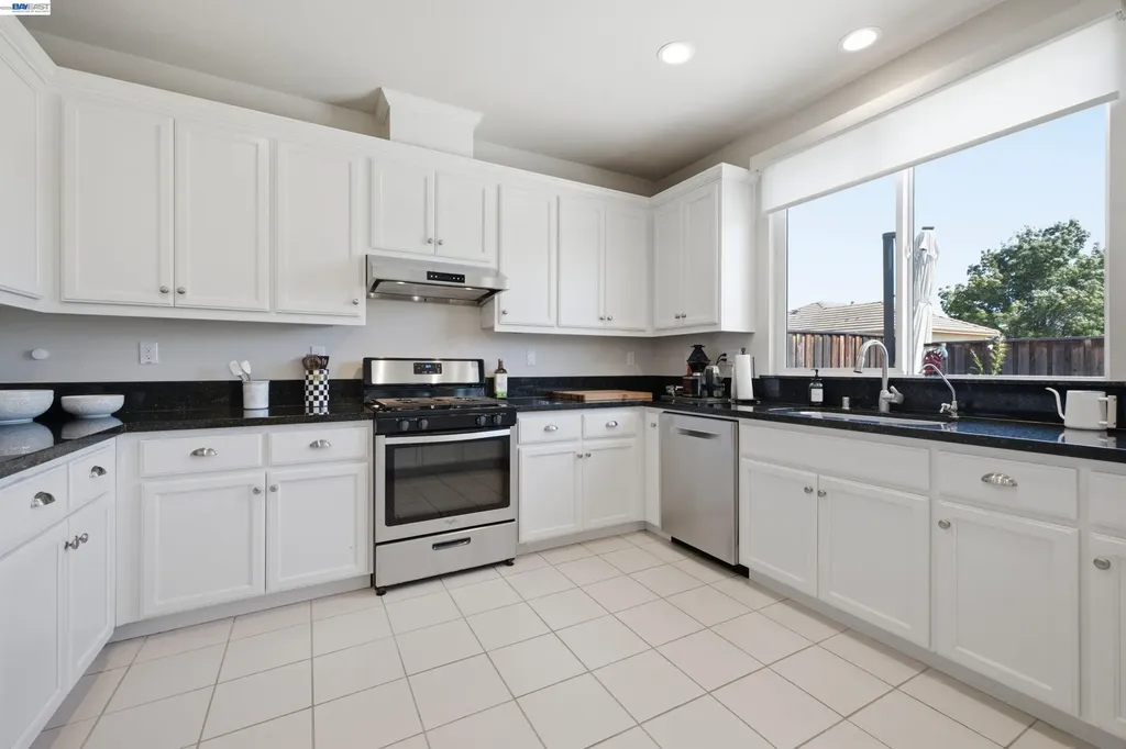 5555 Mountain Ridge Court Antioch CA 94531