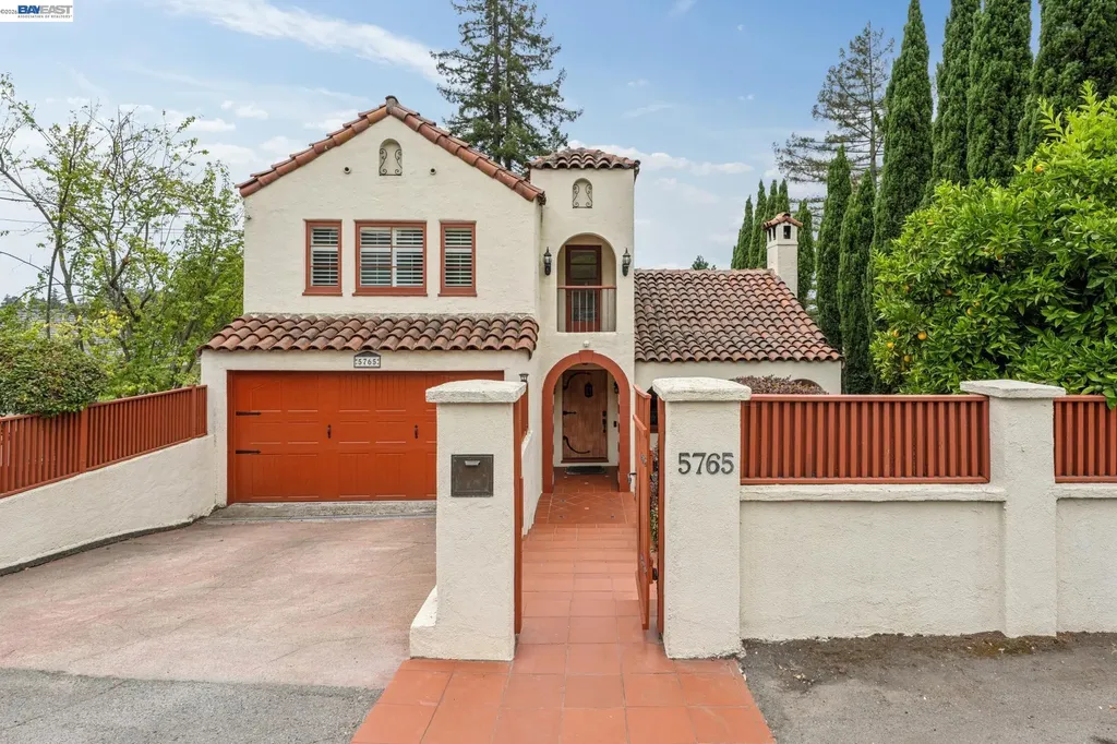 5765 Colton Boulevard Oakland CA 94611