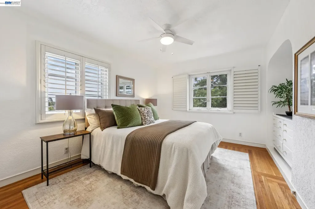 5765 Colton Boulevard Oakland CA 94611