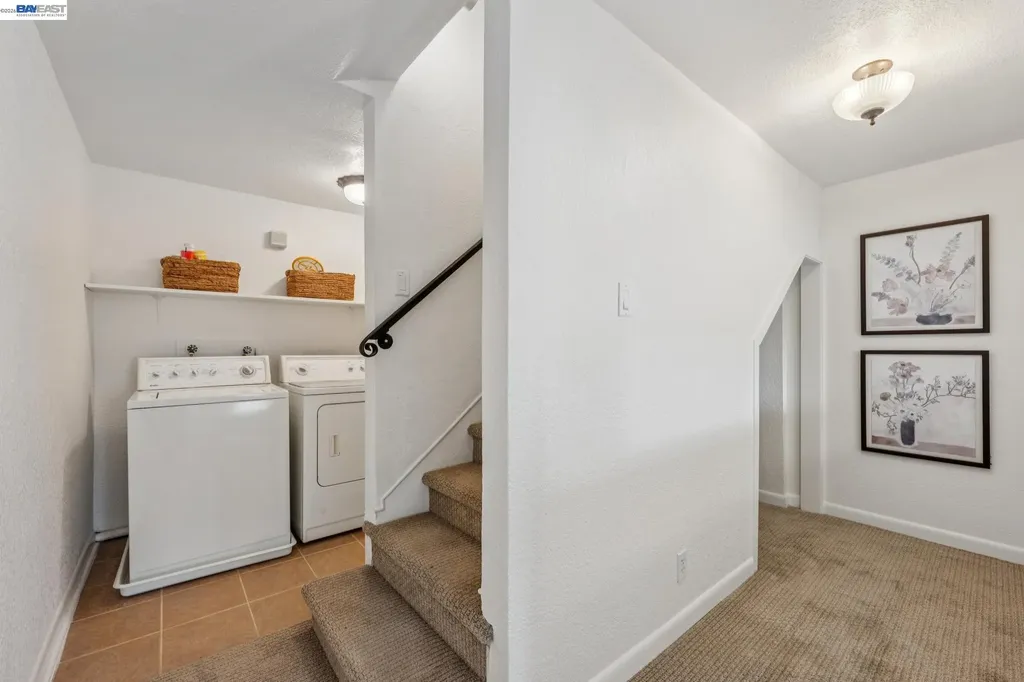 5765 Colton Boulevard Oakland CA 94611