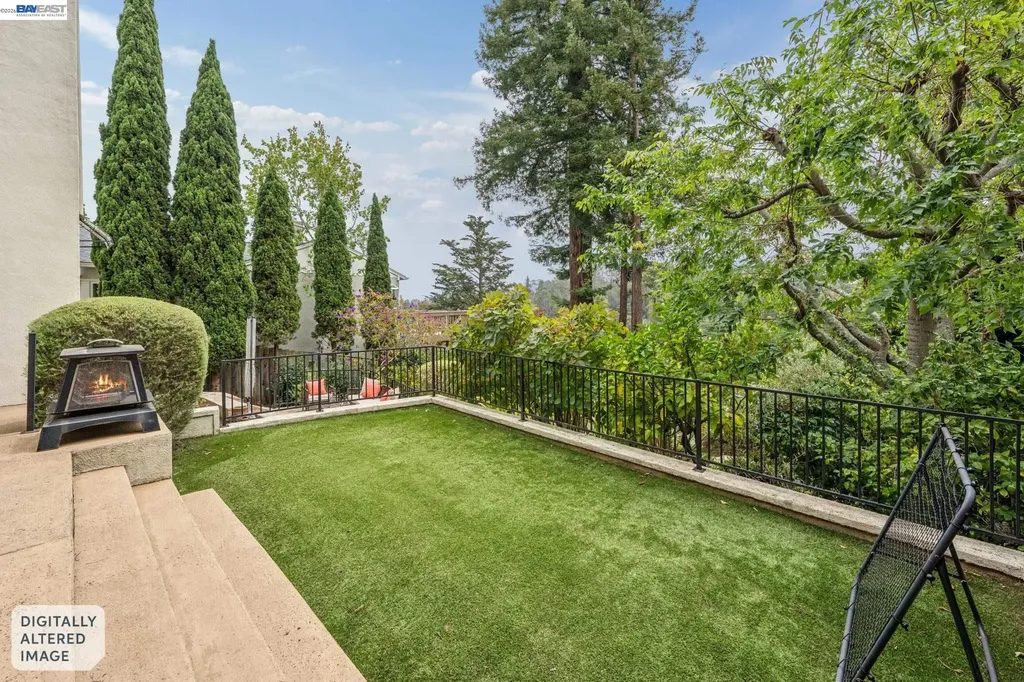 5765 Colton Boulevard Oakland CA 94611