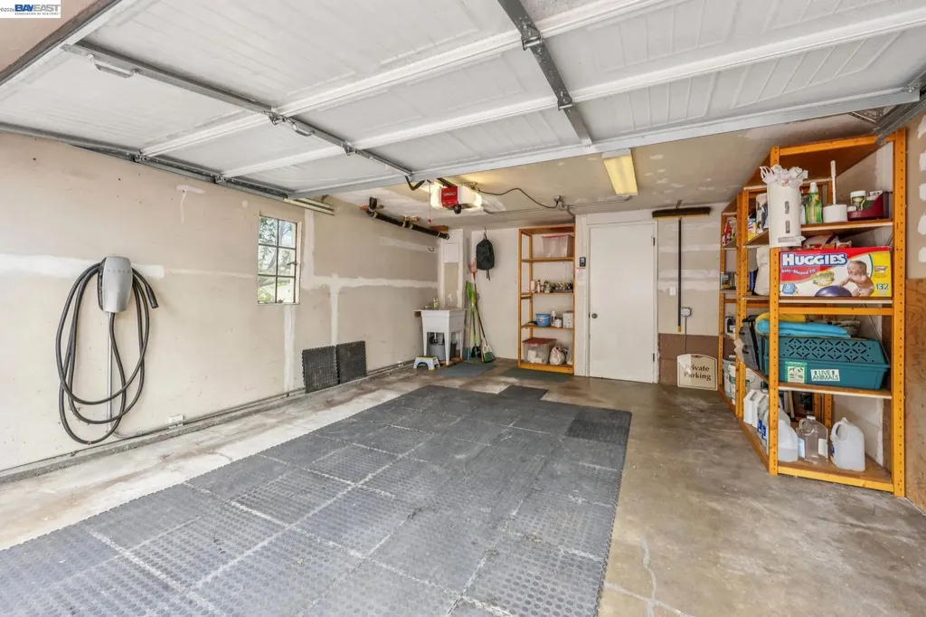 5765 Colton Boulevard Oakland CA 94611