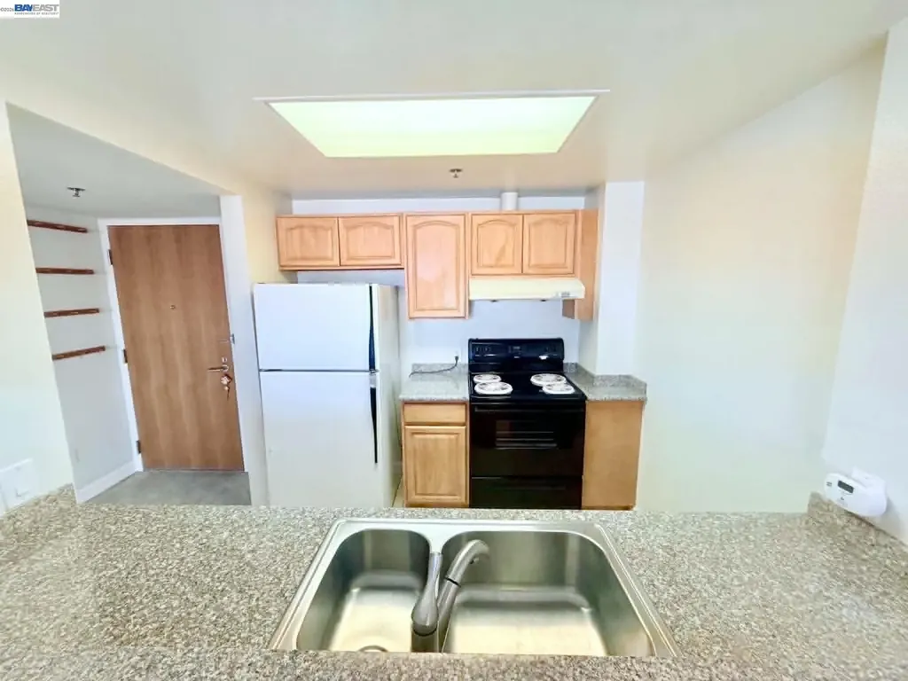 989 Webster Street Oakland CA 94607