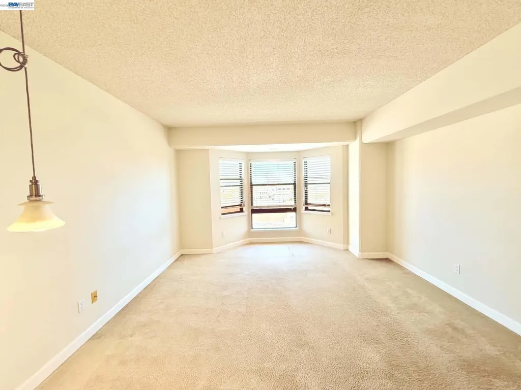 989 Webster Street Oakland CA 94607