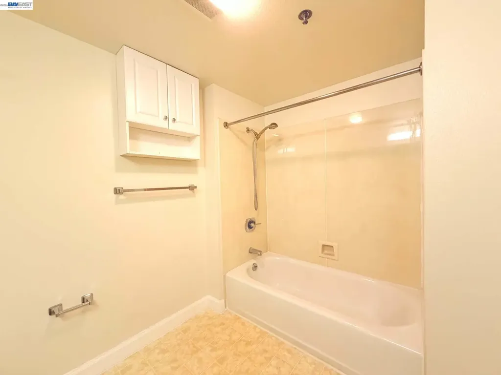 989 Webster Street Oakland CA 94607