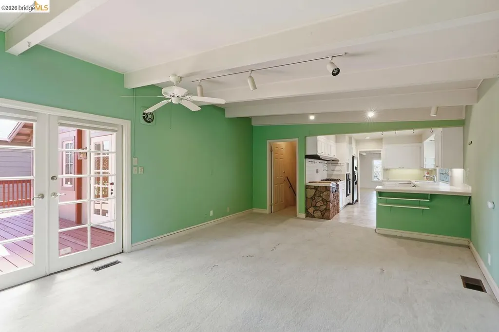 6480 Ascot Drive Oakland CA 94611