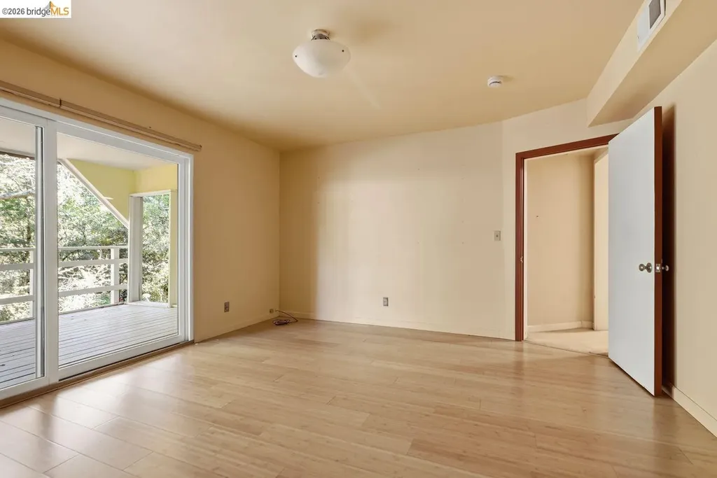 6480 Ascot Drive Oakland CA 94611