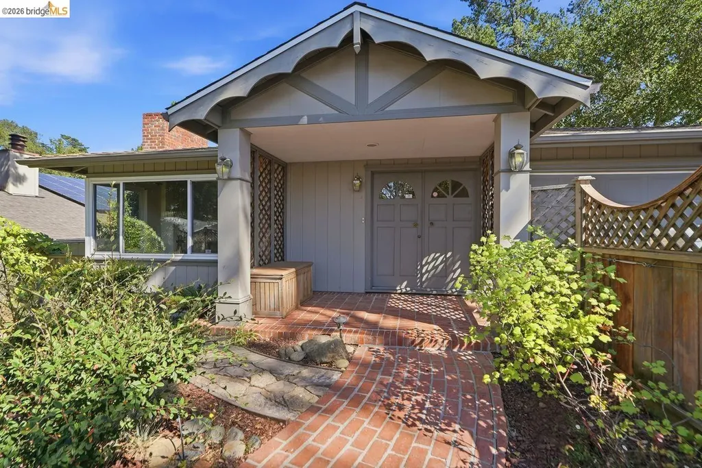 6480 Ascot Drive Oakland CA 94611