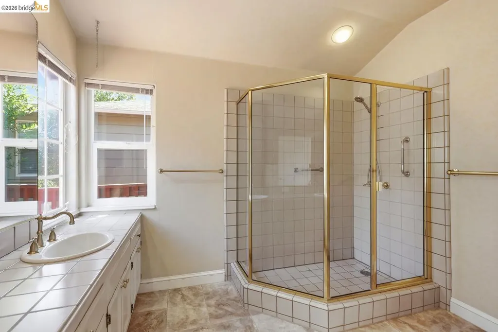 6480 Ascot Drive Oakland CA 94611