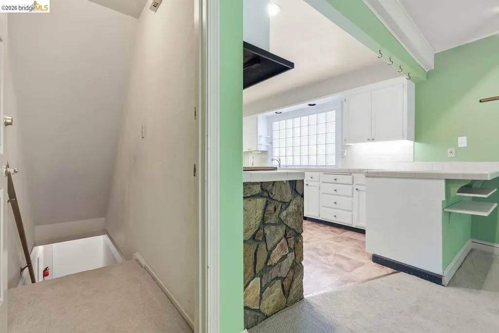 6480 Ascot Drive Oakland CA 94611