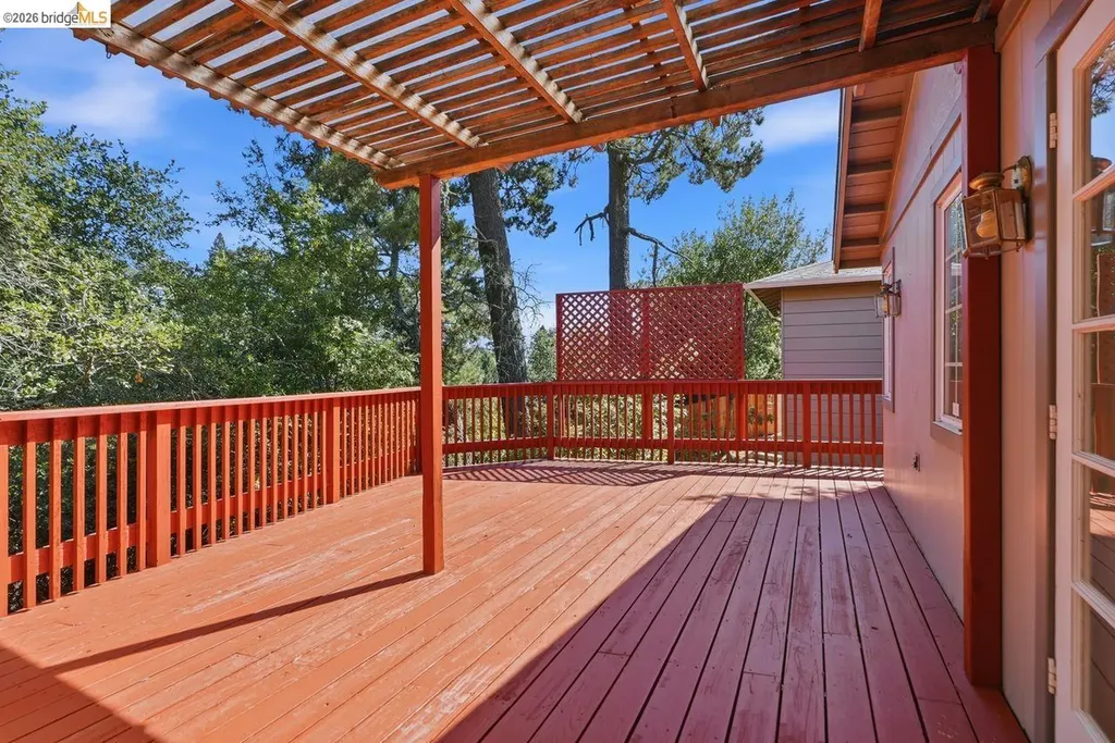 6480 Ascot Drive Oakland CA 94611