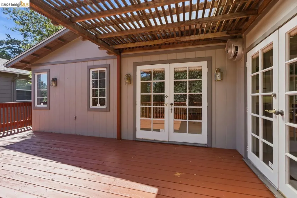 6480 Ascot Drive Oakland CA 94611