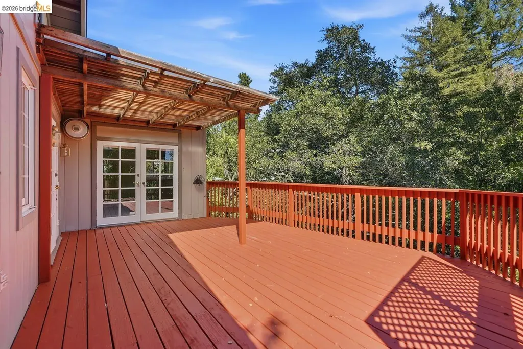 6480 Ascot Drive Oakland CA 94611