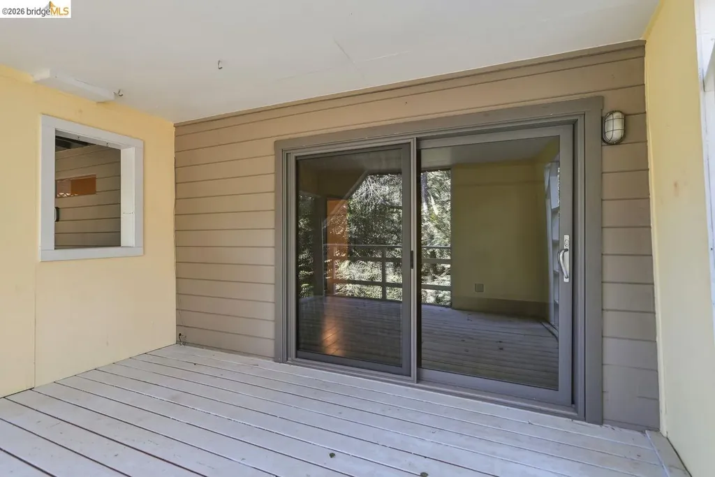 6480 Ascot Drive Oakland CA 94611