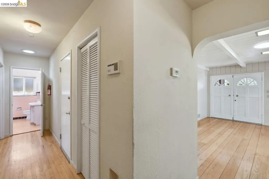 6480 Ascot Drive Oakland CA 94611
