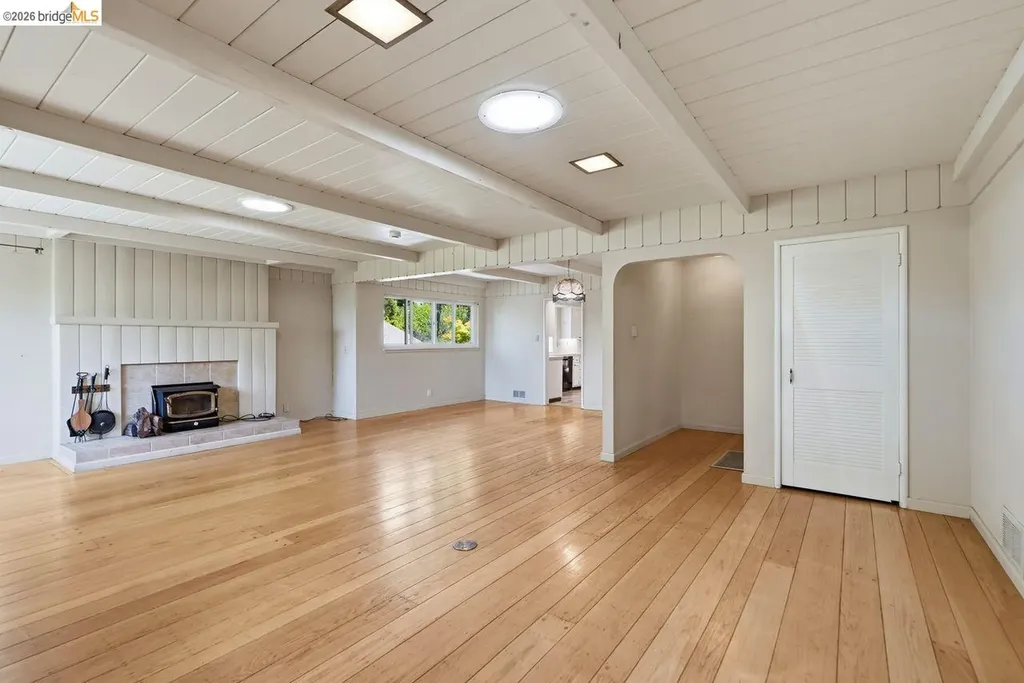 6480 Ascot Drive Oakland CA 94611