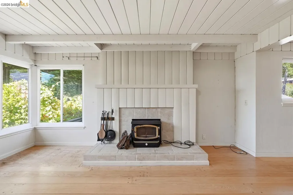 6480 Ascot Drive Oakland CA 94611
