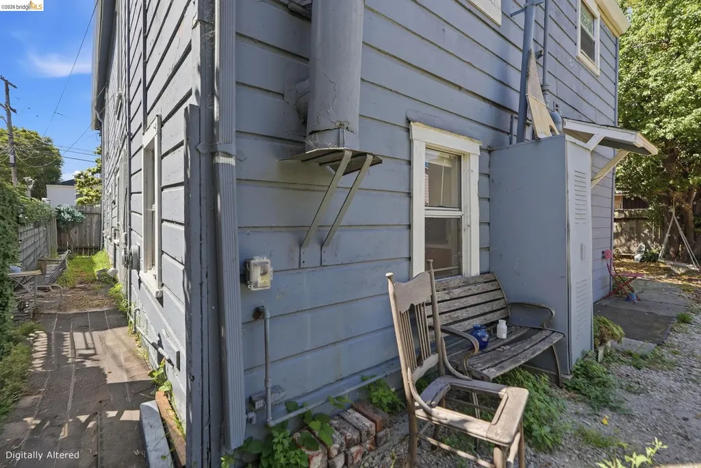 1072 56th Street Oakland CA 94608
