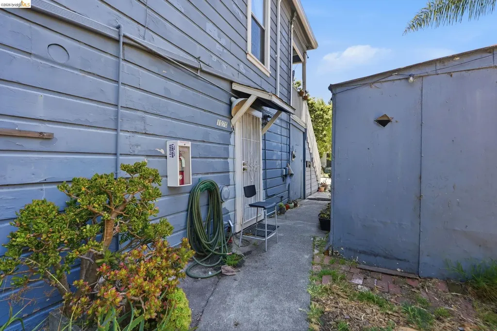 1072 56th Street Oakland CA 94608