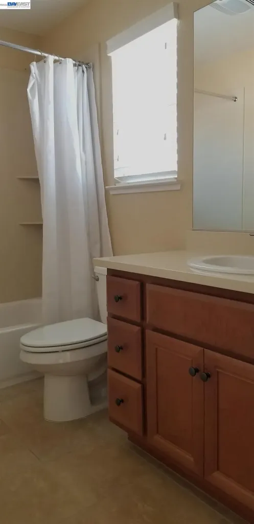 538 Selby Lane Livermore CA 94551